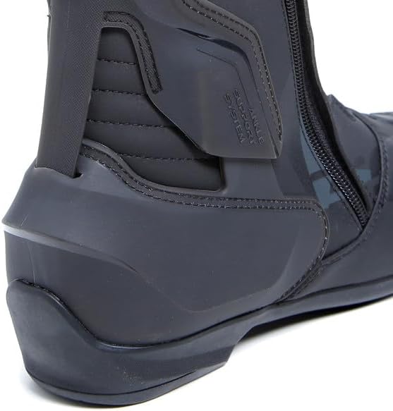 TCX Herren S-tr1Herren-Motorradstiefel, Sportlich und Zertifiziert, Motorradstiefel mit Mikrofaser-O