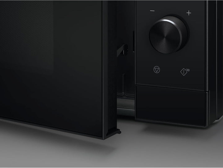 AEG MFB252DB Freistehende Mikrowelle mit Grillfunktion - 25L,900W,7 Leistungsstufen,Invertertechnolo