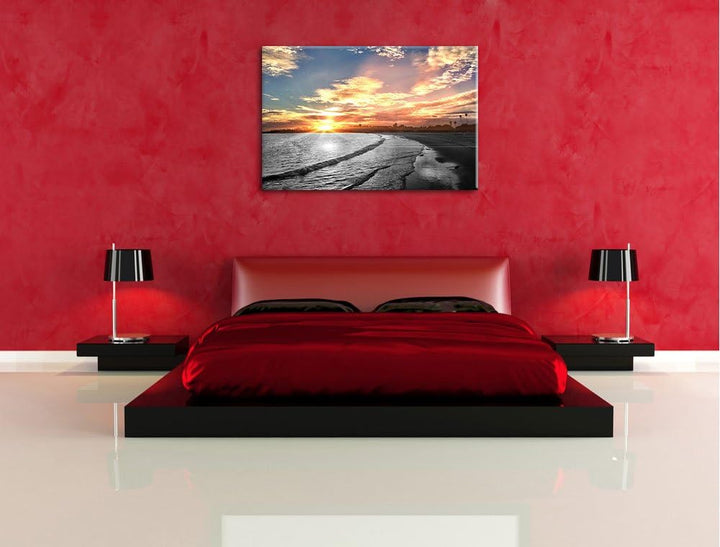 Strand bei romantischem Sonnenuntergang schwarz/weiss Format: 100x70 auf Leinwand, XXL riesige Bilde