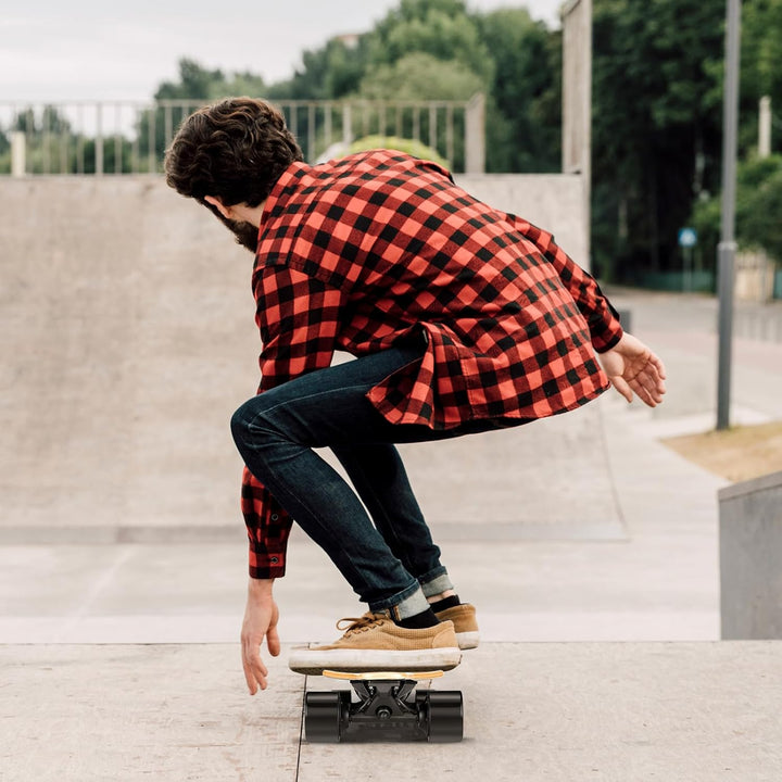 Hochleistungs-Elektro-Skateboard mit Fernbedienung, 40/45 km/h Höchstgeschwindigkeit, 30 km Reichwei