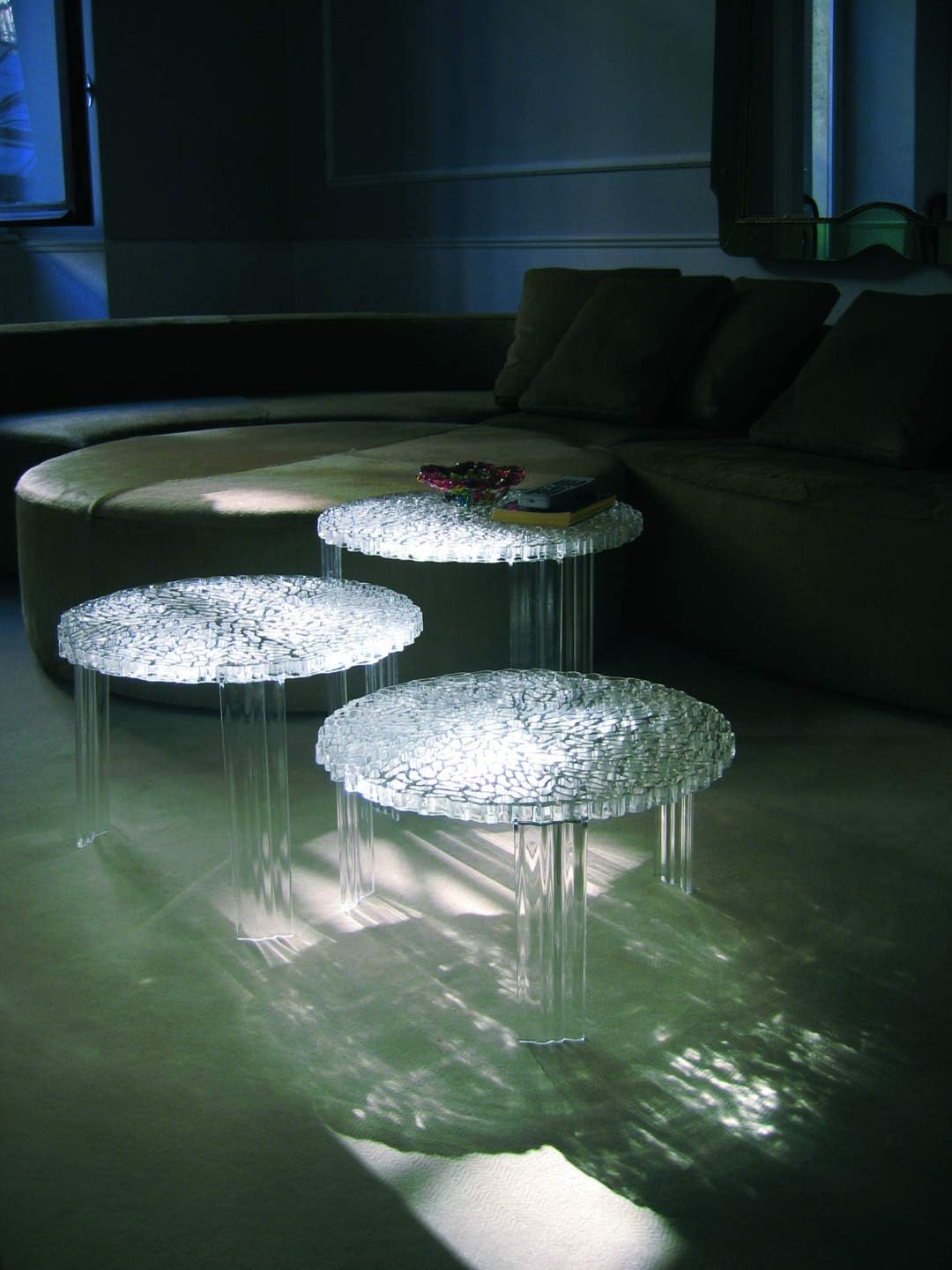 Kartell 08501B4 T-Table Möbel, Grau/Transparent, 50 x 50 x 36 cm H. 36 cm Cristallo, H. 36 cm Crista
