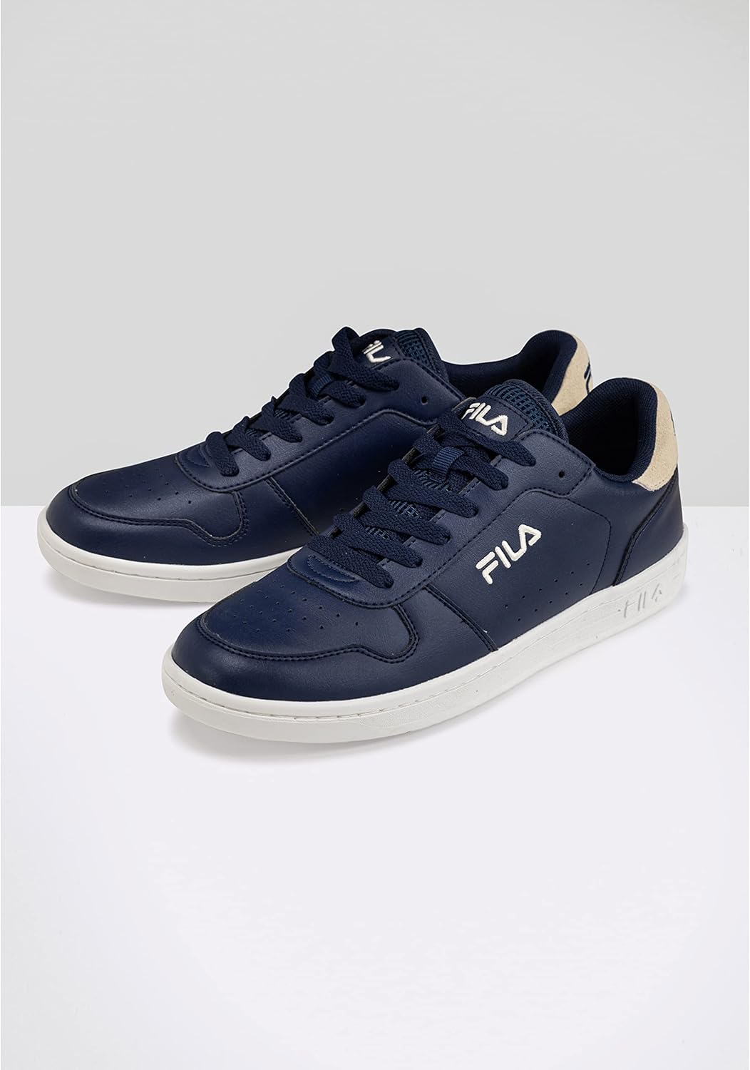 FILA Herren Netforce Ii X Crt Sneaker 41 EU Schmal Fila Navy, 41 EU Schmal Fila Navy