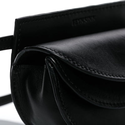 FEYNSINN Berlin Umhängetasche MARVI aus Premium Leder I Hüfttasche klein für Damen I Body Bag schwar