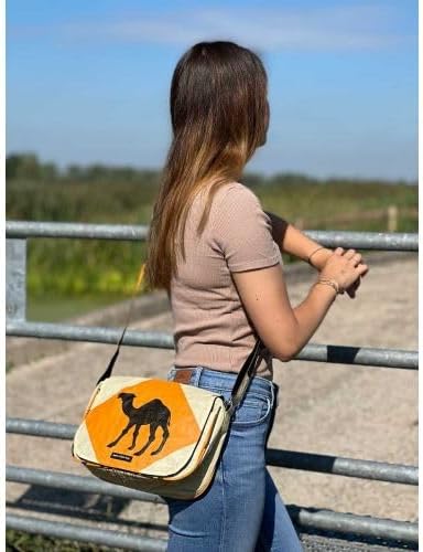 More Than Hip Qinisa Messenger Bag - Kleine Umhängetasche Damen aus Recycelten Zementsäcke Leichte S