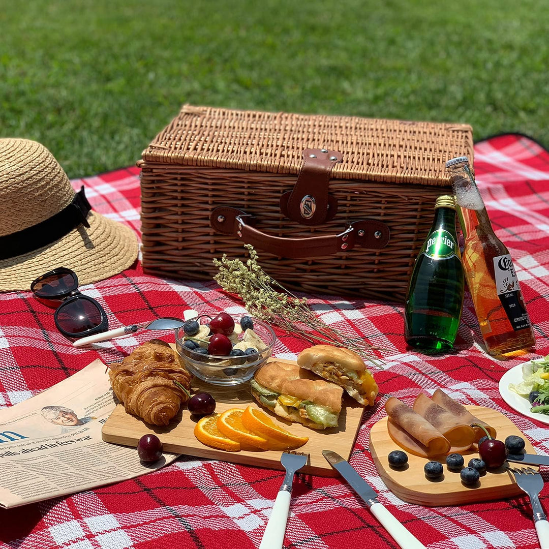 2 Personen Wicker Picknickkorb Set mit isoliertem Kühler, Picknickkorb mit Bechern, Besteck, Weinglä