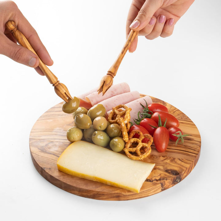 Handgefertigtes rundes Paddelbrett aus Olivenholz – gestreiftes Servierbrett für Käse, Brot und Vors