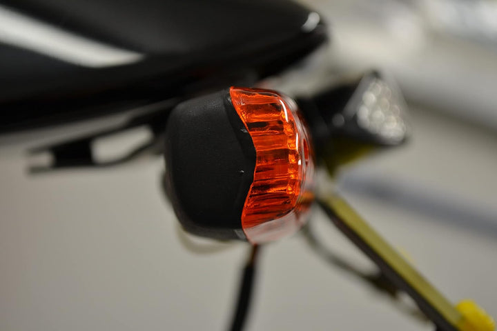 Alchemy Parts Blinker für Motorräder Quads Atvs & Trikes - 21W Birne - Schwarz mit Gelbe Gläser