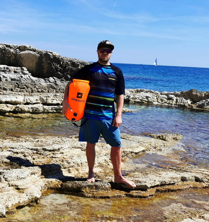 OPENWATER aufblasbare Schwimmboje und 3-in-1-Rucksack — grosse Boje mit Trockentasche für Dinge 28L