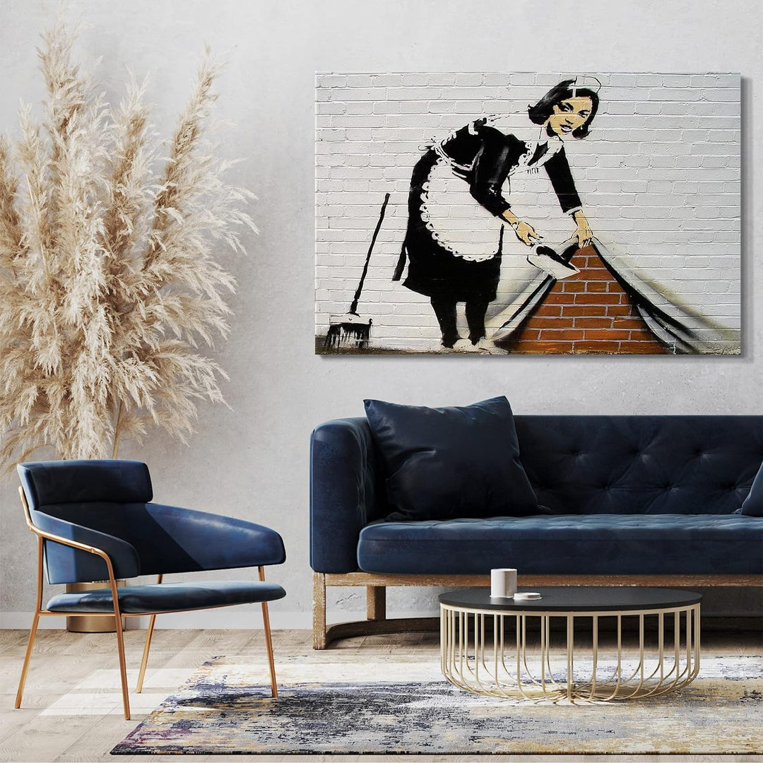 Printed Paintings Leinwand (80x60cm): Banksy - Putzfrau kehrt Dreck unter Wand-Bemalung Graffiti 80x