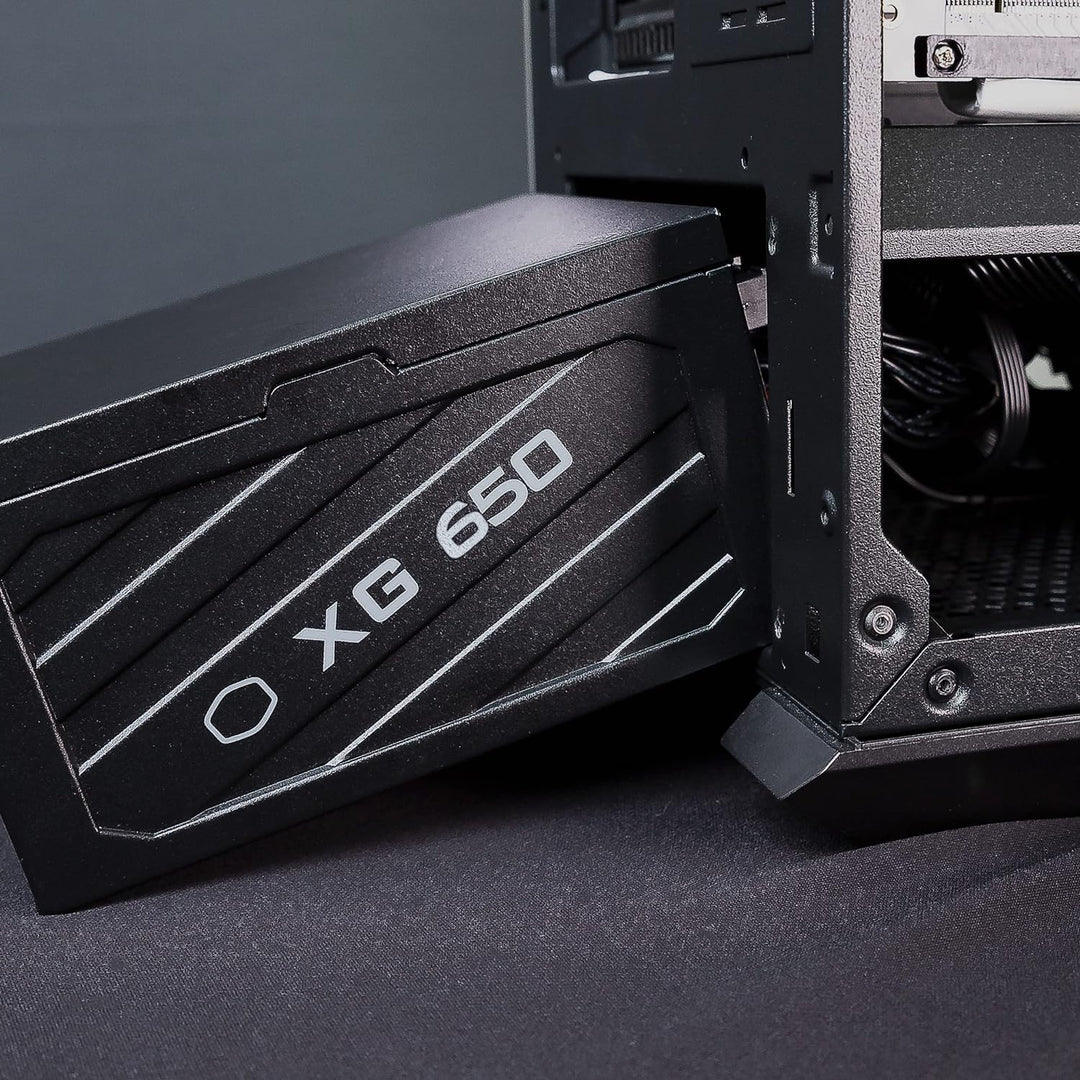 Cooler Master XG650 Platinum PC-Netzteil (EU) - 80 PLUS Platinum (+92% Effizienz), 650W Power Supply