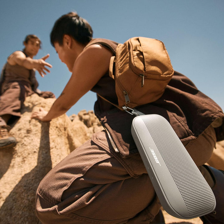 Bose SoundLink Flex Tragbarer Bluetooth-Lautsprecher (2. Gen.), Tragbarer Aussen-Lautsprecher mit na