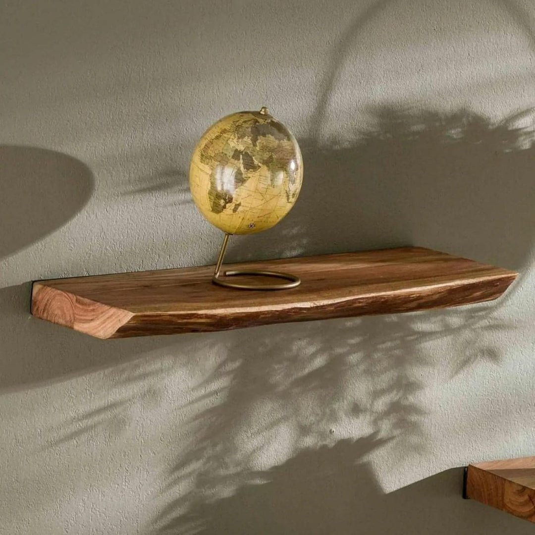 RINGO-Living Massivholz Schweberegal Baumkante in Natur-dunkel, Holzregal 60 cm breit, Landhaus Wand