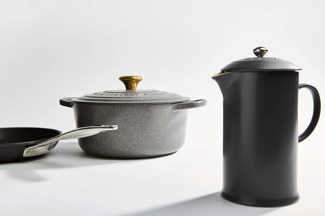 Le Creuset Kaffee-Bereiter/French Press mit Edelstahl-Presseinsatz, 800 ml, Steinzeug, Schwarz