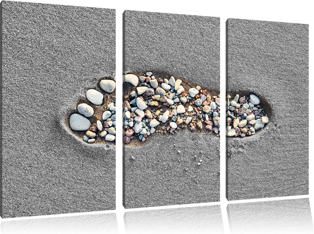 Pixxprint Fussabdruck im Sand Schwarz/Weiss 3-Teiler Leinwandbild 120x80 Bild auf Leinwand