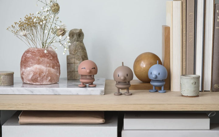 Hoptimist Soft Bumble Wackelfigur & Glücksbringer, Skandinavische Deko Figuren für Wohnzimmer, Schre