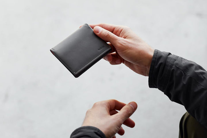 Bellroy Slim Sleeve – kleine, dünne Lederbörse (max. 12 Karten Plus Scheine) Everglade, Everglade