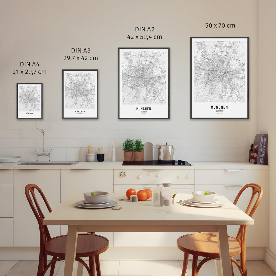 JUNOMI® München Poster XL mit Rahmen Eiche, DIN A2 Wohnzimmer Deko, Modernes Wandbild, München Bild,