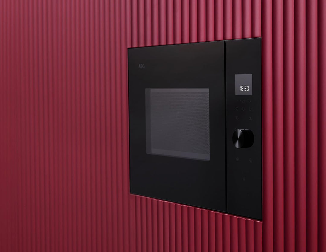 AEG Einbau-Mikrowelle Serie 6000 mit Steam Set - 60 cm - 17 L Garraum - Touch-Bedienung - Display mi