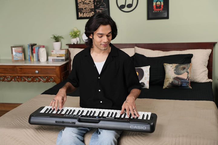 Casio CT-S300 CASIOTONE Keyboard mit 61 anschlagdynamischen Standardtasten und Begleitautomatik, sch