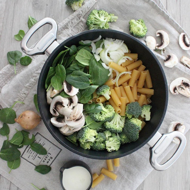 BAF Bratentopf mit Deckel Ø 28 cm - hoher Rand - grosser runder Schmortopf beschichtet aus Aluminium