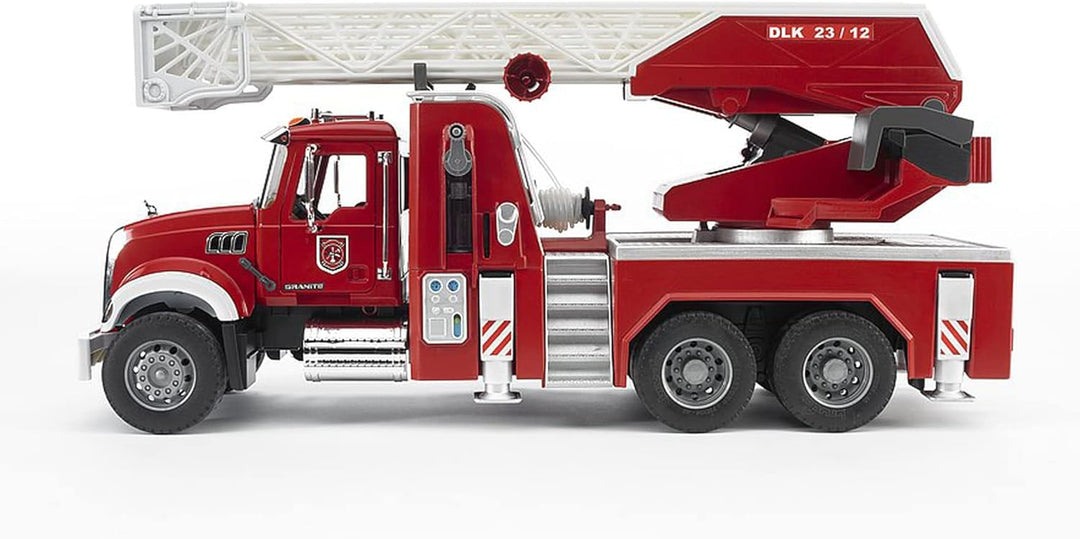 bruder 02821 - Mack Granite Feuerwehrleiterwagen mit Pumpe - 1:16 Einsatzfahrzeug Feuerwehrauto Notr