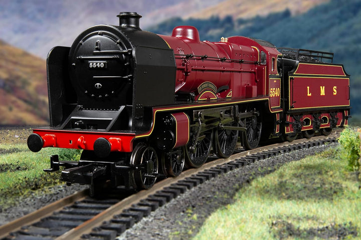Hornby R30434 Railroad LMS Patriot Sir Robert Turnbull 5540
