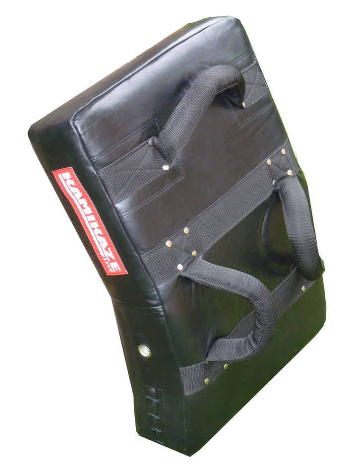 Kamikaze Profi-Schlagpolster mit Krümmung, schwarz, aus echtem Leder 56 x 39 x 12 cm (22" X 15" x 5"