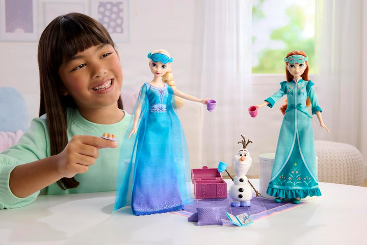 Mattel Disney Die Eiskönigin Spielzeug, Anna- und ELSA-Modepuppen mit Schlafoutfits und Hausschuhen,