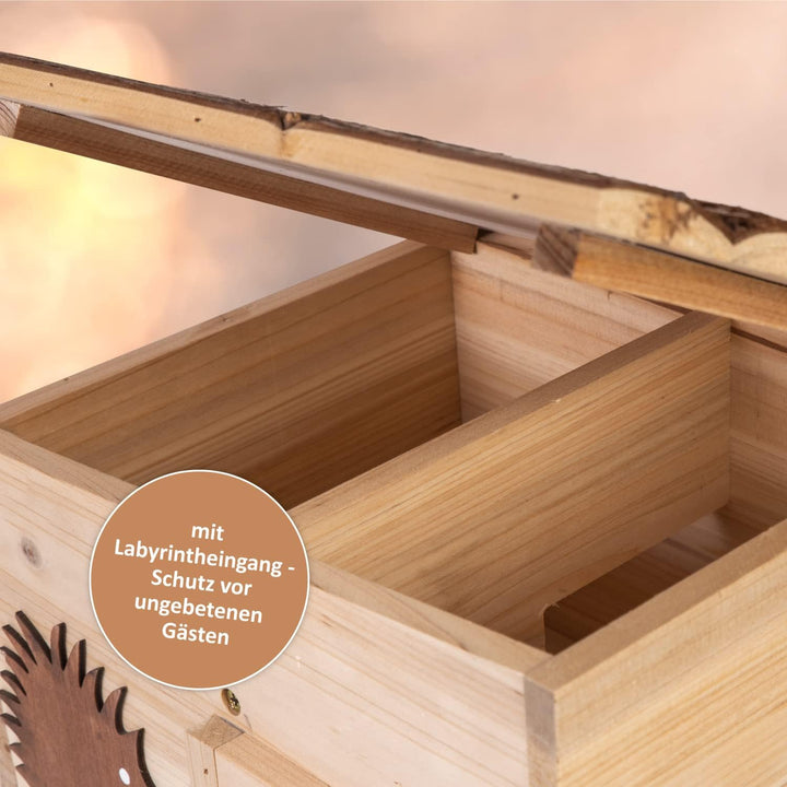 Igelhaus Bausatz mit Boden aus Holz Höhe 22 cm - Igelhotel mit Labyrintheingang – Igelfutter Haus Ig