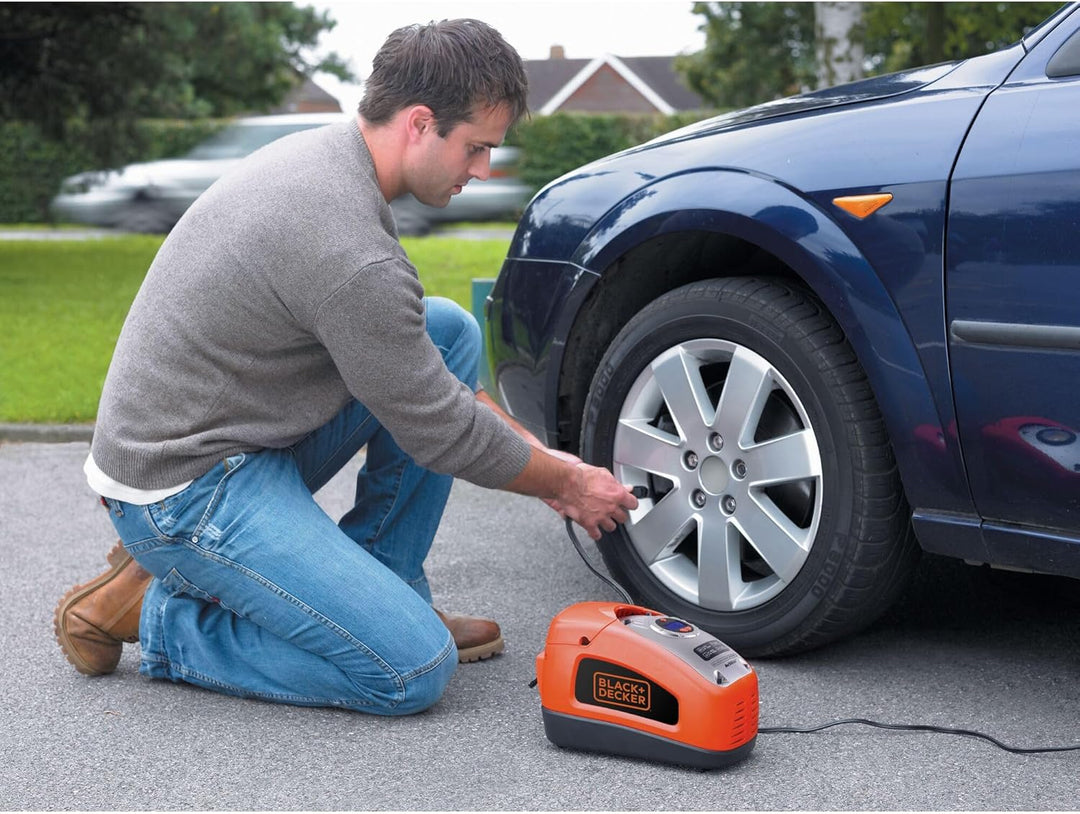 Black+Decker Kompressor (11 bar / 160PSI, Luftpumpe, digitale Druckeinstellung, Kabelfächer, beleuch