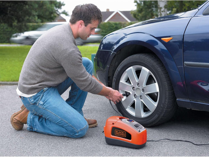 Black+Decker Kompressor (11 bar / 160PSI, Luftpumpe, digitale Druckeinstellung, Kabelfächer, beleuch