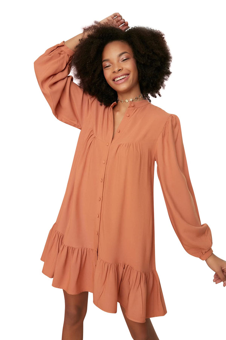 TRENDYOL Damen Breitschneide Hemdkleid Dress, 34