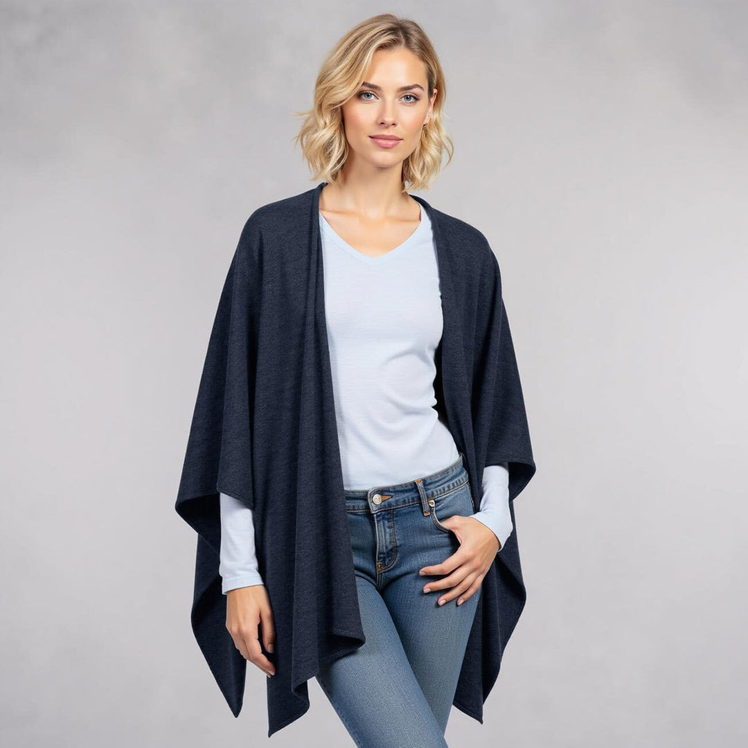 GIESSWEIN Merino Lambswool Cape - Eleganter Feinstrick Überwurf aus Lammwolle, Merinowolle Cape für