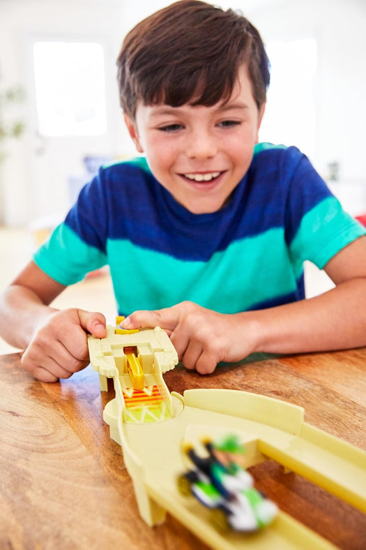 Hot Wheels Mario Kart Trackset - Ruinen-Bahn mit Mario Die-Cast-Kart für Kinder ab 5 Jahren, stunden