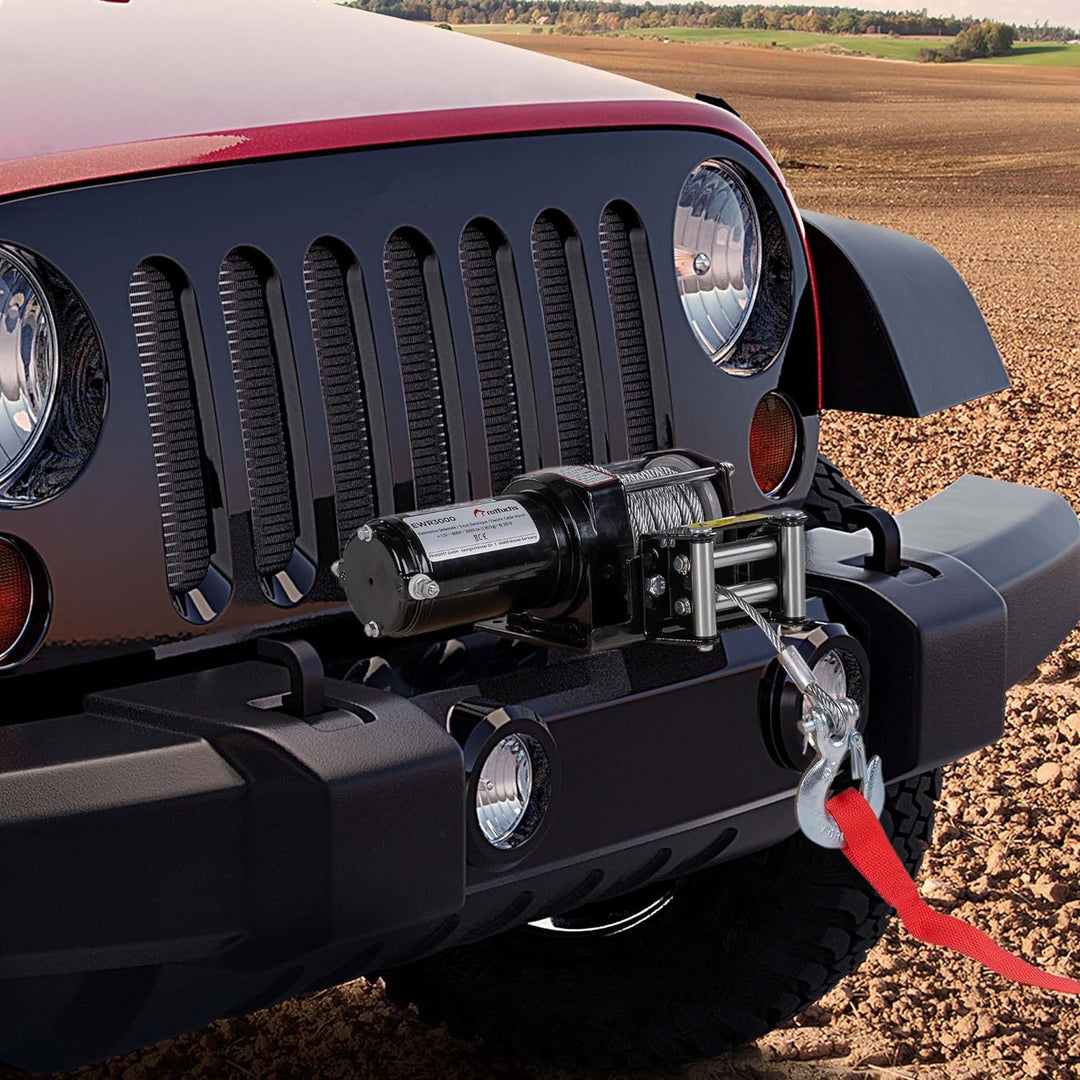 ROTFUCHS Elektrische Seilwinde 12V mit Funkfernbedienung – 1360 kg / 3000lbs Offroad Motorwinde Seil
