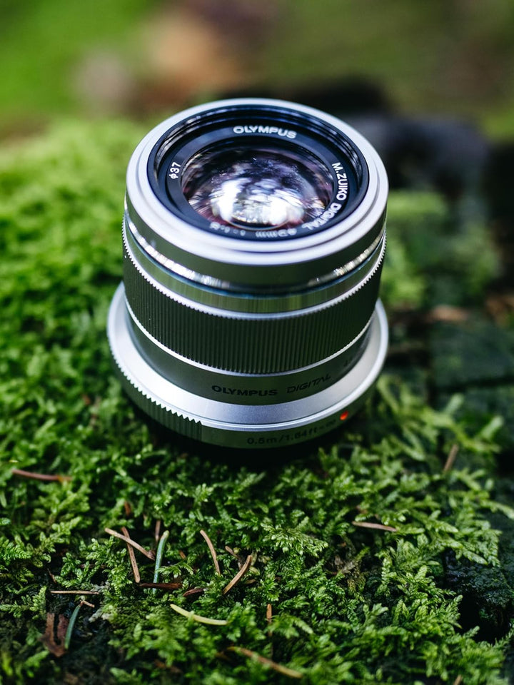 Olympus M.Zuiko Digital 45mm F1.8 Objektiv, lichtstarke Festbrennweite, geeignet für alle MFT-Kamera