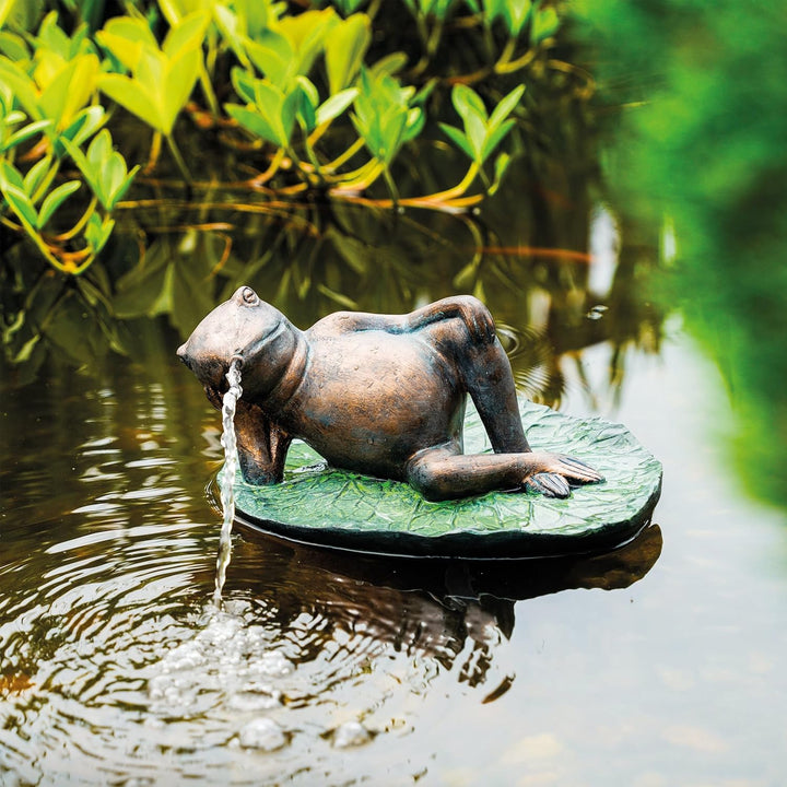 Esotec Solar Wasserspeier Set Frosch liegend auf Seerosenblatt, Pumpe, Solarmodul, Teichfigur, Garte