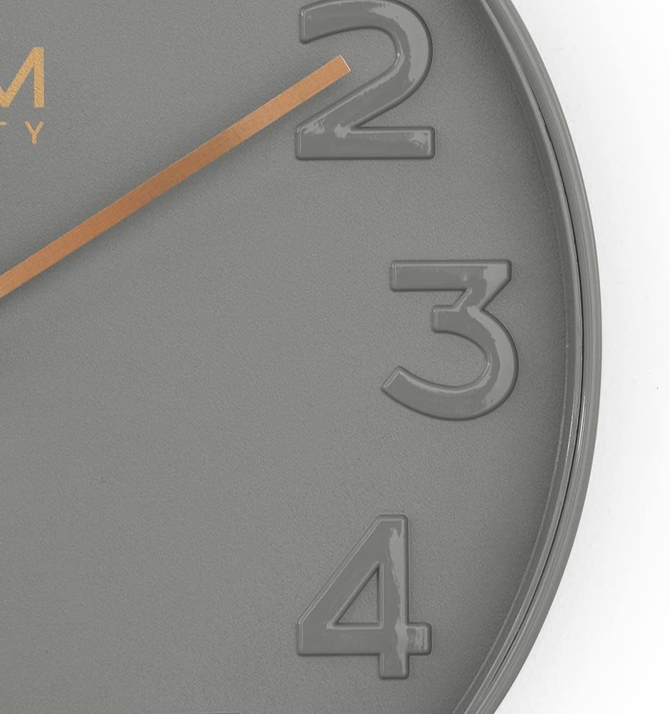 MPM Quality Design Wanduhr, Grau, Modern Kunststoff Uhr, Glas, Quarz-Uhrwerk Sweep, 305x305x42 mm, f