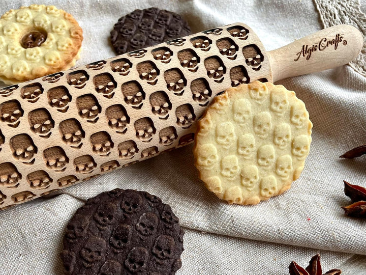 TOTENKOPF Geprägte Nudelholz mit Muster für Hausgemachtes Gebäck von Algis Crafts, TOTENKOPF