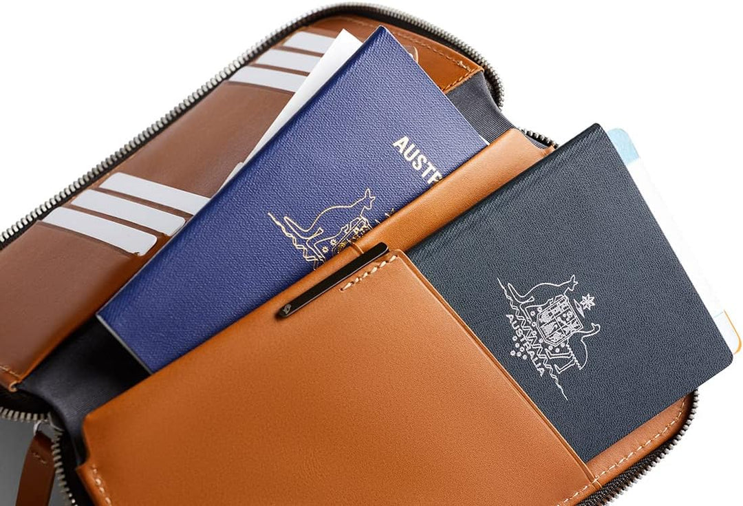 Bellroy Travel Folio – Second Edition - Caramel, Caramel