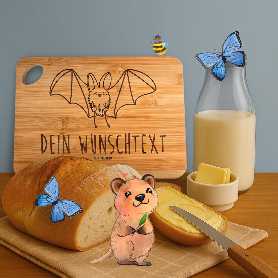 Mr. & Mrs. Panda Frühstücksbrett personalisiert Fledermaus Flügel - Personalisierte Geschenke, Brotz