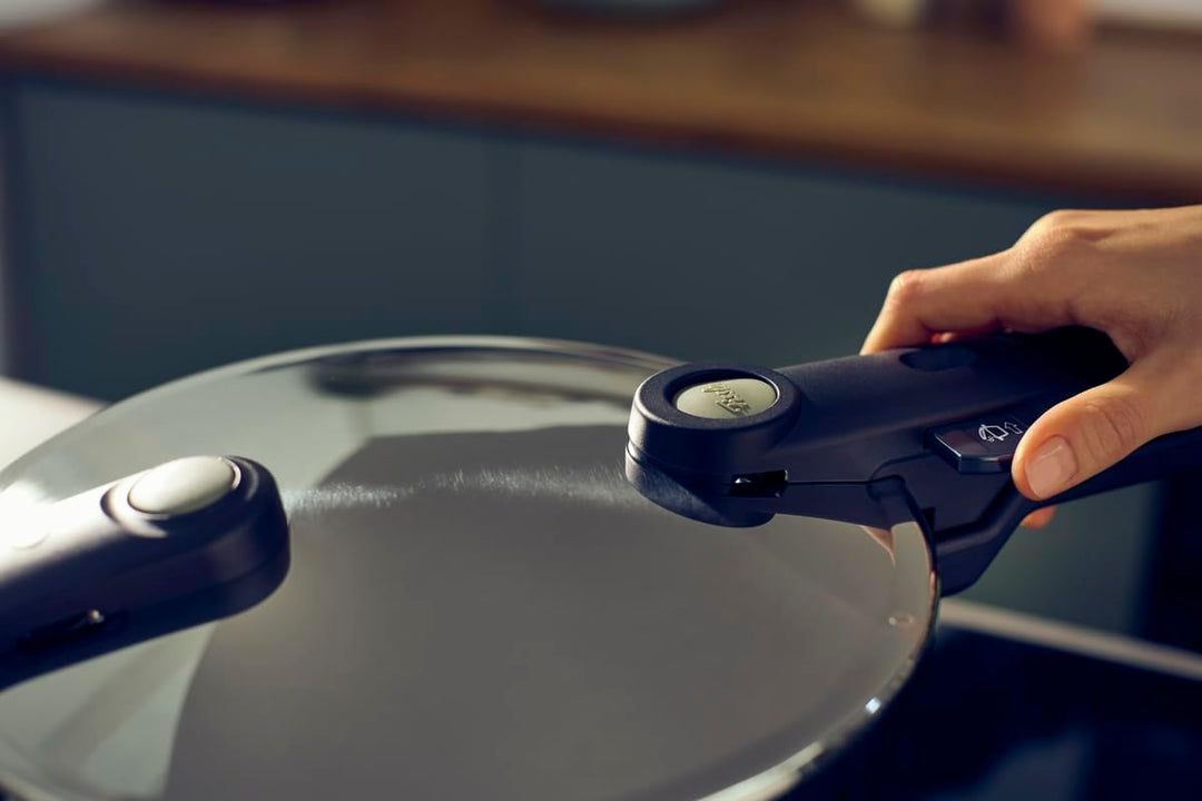 Fissler Vitaquick® Elemental Schnellkochtopf 6,0 L (Ø 22 cm) salbeigrün – Made in Germany, bis zu 70