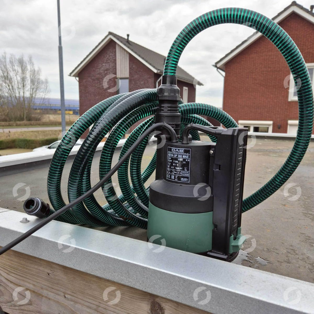 DAB Nova Up 300 M-AE mit Ablaufschlauch 7 Meter - Flachsauger-Tauchpumpe - 10.000 L/Std. - 380W - Fö