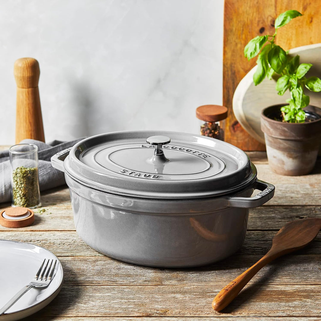 STAUB Cocotte, Gusseisen Bräter mit Deckel, 37 cm, 8 L, Oval, Alle Herdarten inkl Induktion, Made in