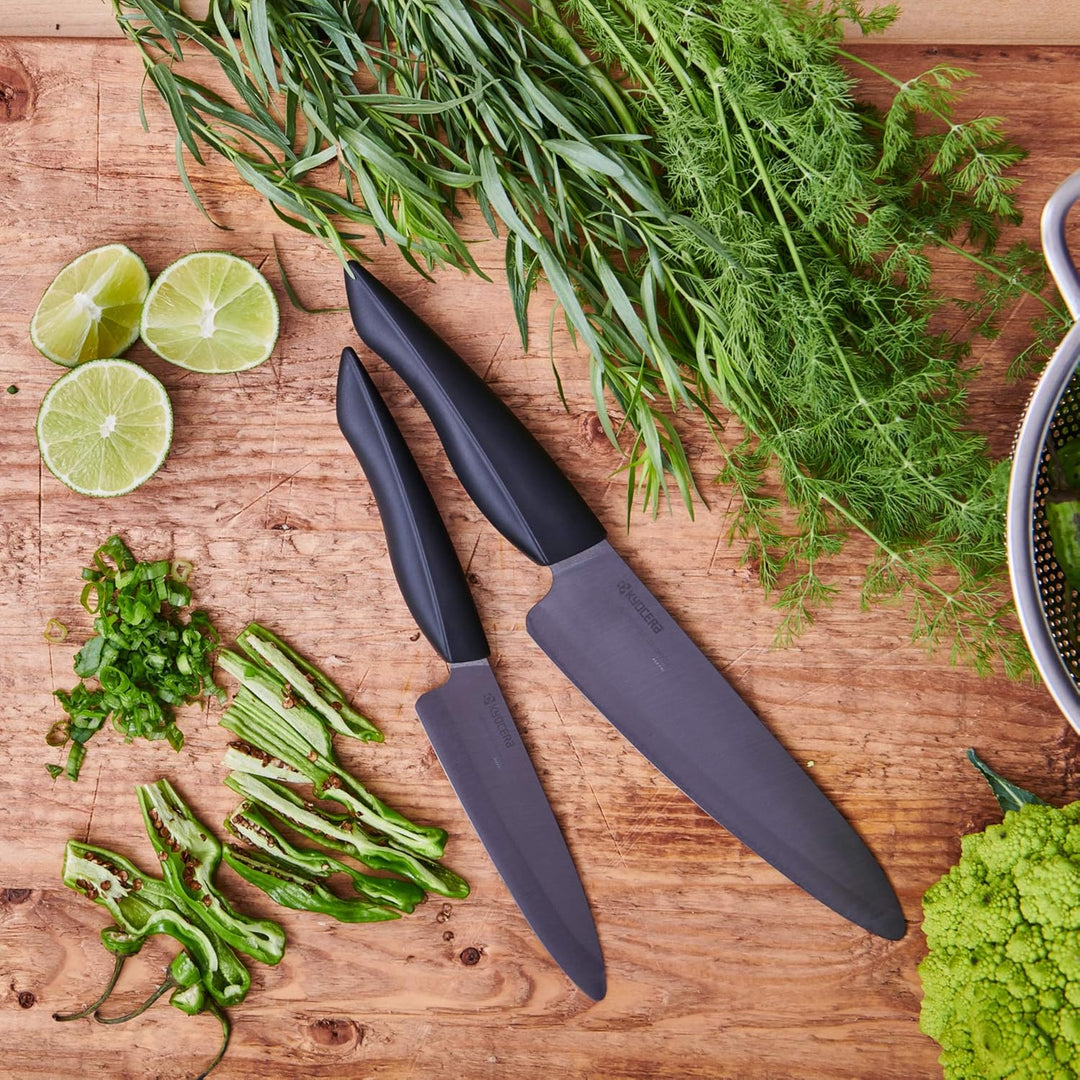 Kyocera Soft-Touch Messerblock Schwarz | 4 SHIN Keramik Messer | Santoku, Universalmesser, Gemüsemes