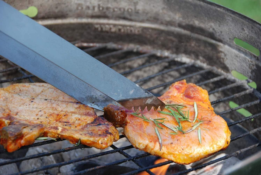 Esschert Design Grillbesteck in der Tasche, 4-teilig bestehen aus: Grillgabel, Grillzange, Wender, P