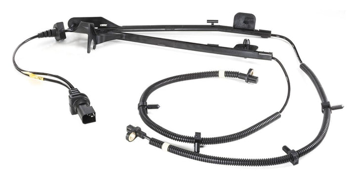 HELLA 6PU 010 039-121 Sensor, Raddrehzahl - 12V - Hinterachse beidseitig - Kabel: 921/942mm
