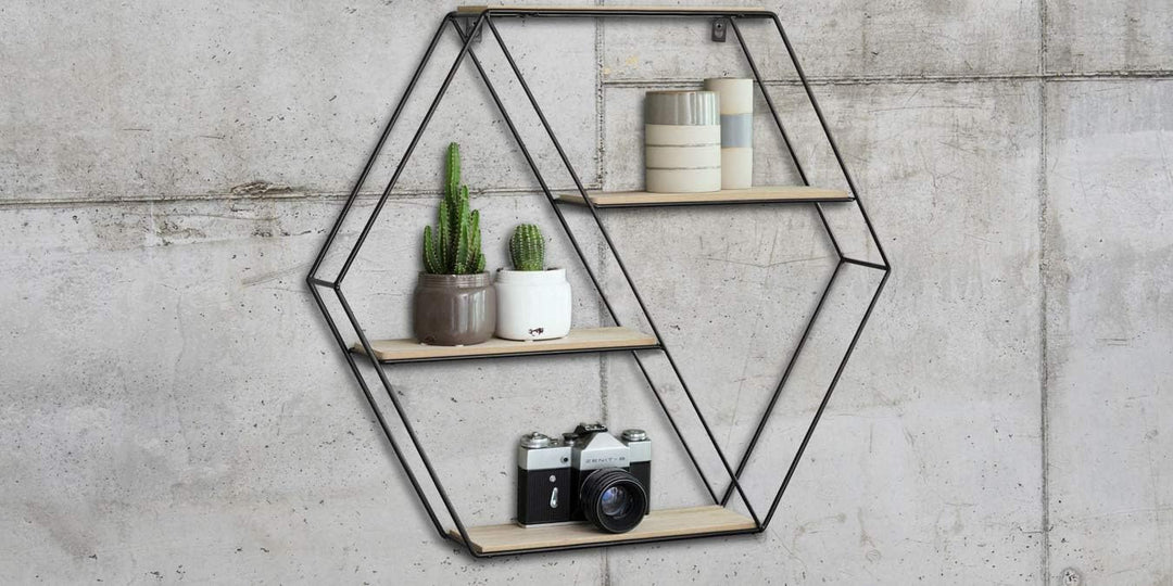 LIFA LIVING Hexagon Wandregal aus Metall & Holz mit 4 Böden, Schwarzes Schweberegal im Industrie Des