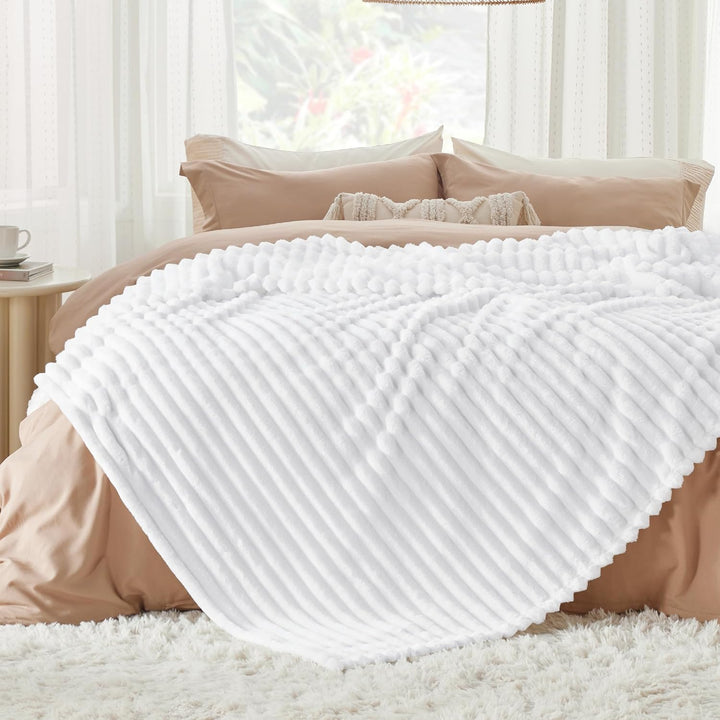 BEDSURE Kuscheldecke für Zimmer Deko - Wolldecke & Fleecedecke, Sofadecke, Weiche Warme Grobe Kordde