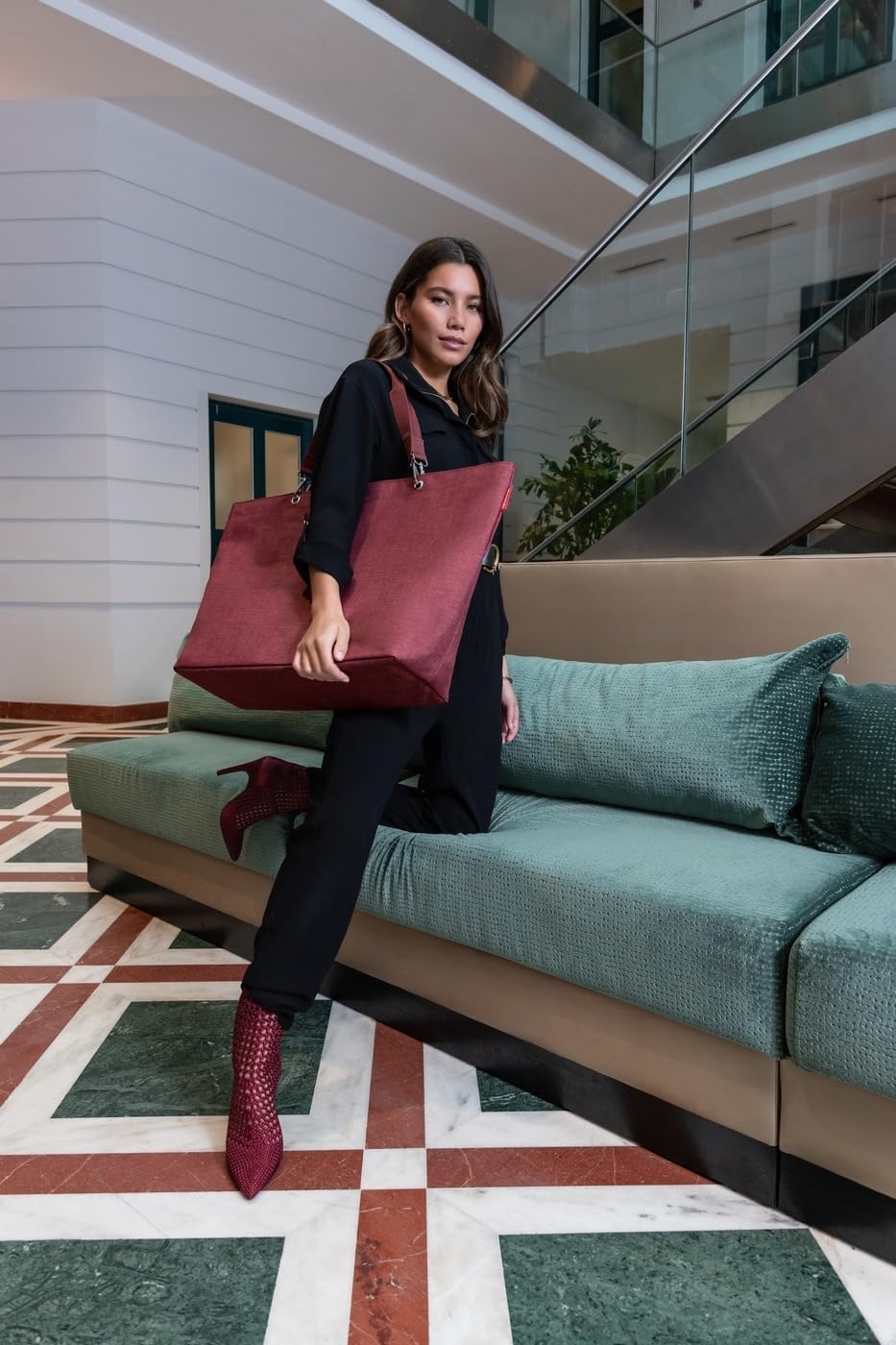 reisenthel shopper XL – Geräumige Shopping Bag und edle Handtasche in einem – Aus wasserabweisendem